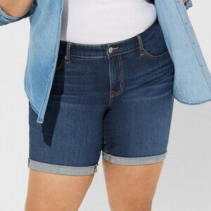 NWT Torrid Perfect Boyfriend Bermuda Vintage Stretch Mid-Rise Short